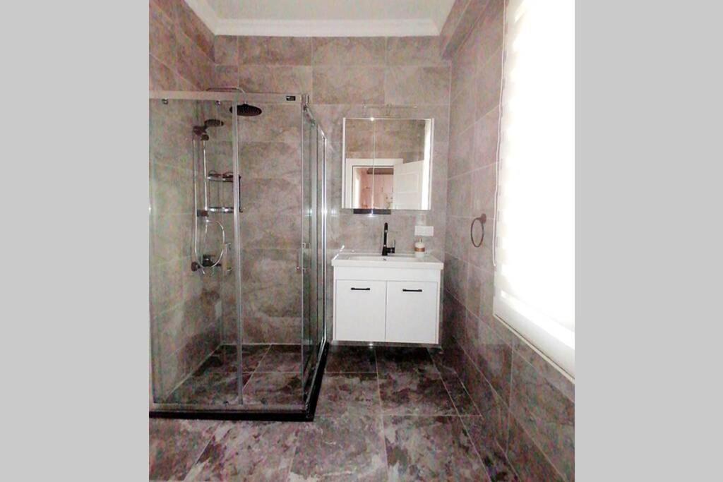 Khalkedon Flat 2 - Kadikoy'Deki Konaklama Adresiniz อิสตันบูล ภายนอก รูปภาพ