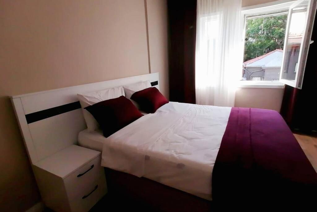 Khalkedon Flat 2 - Kadikoy'Deki Konaklama Adresiniz อิสตันบูล ภายนอก รูปภาพ